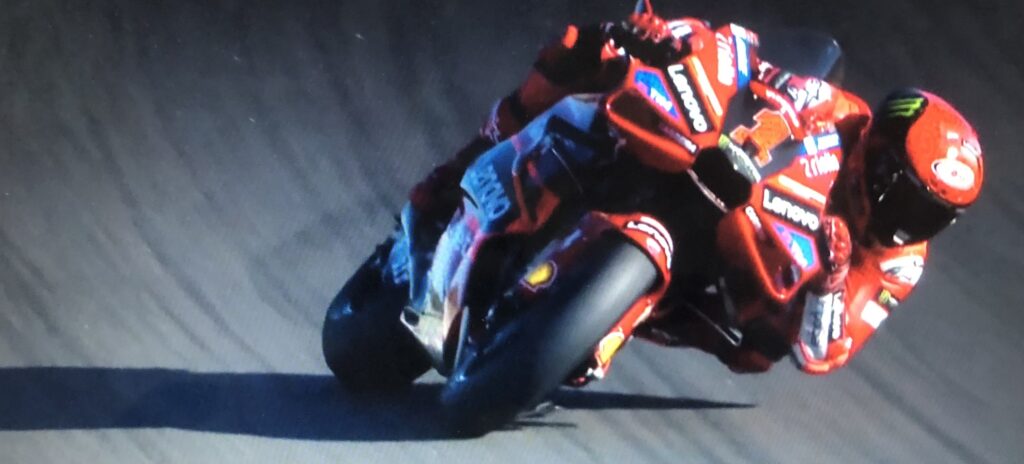 MotoGP, qualifiche del Gran Premio di Valencia: pole position di Vinales, 2° Bagnaia e 3° Zarco