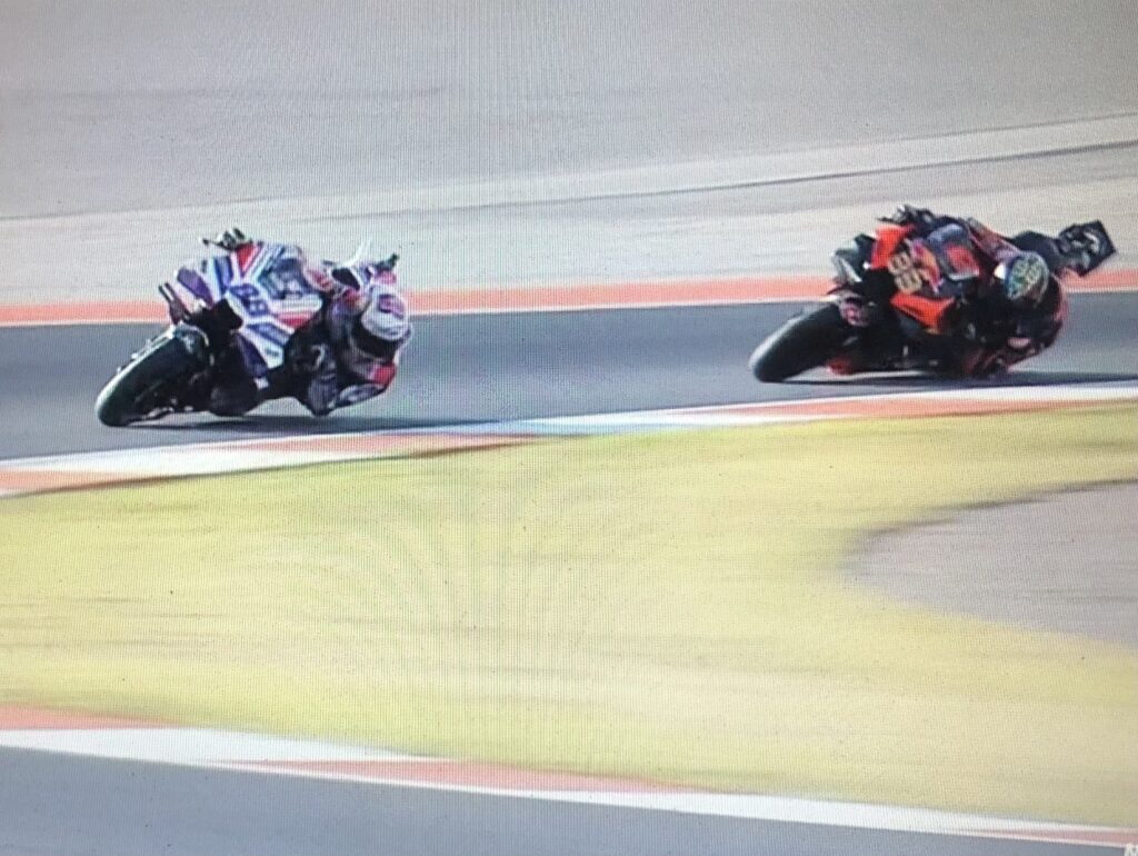 MotoGP, sprint race del Gran Premio di Valencia: vince Martin, 2° Binder e 3° Marc Marquez