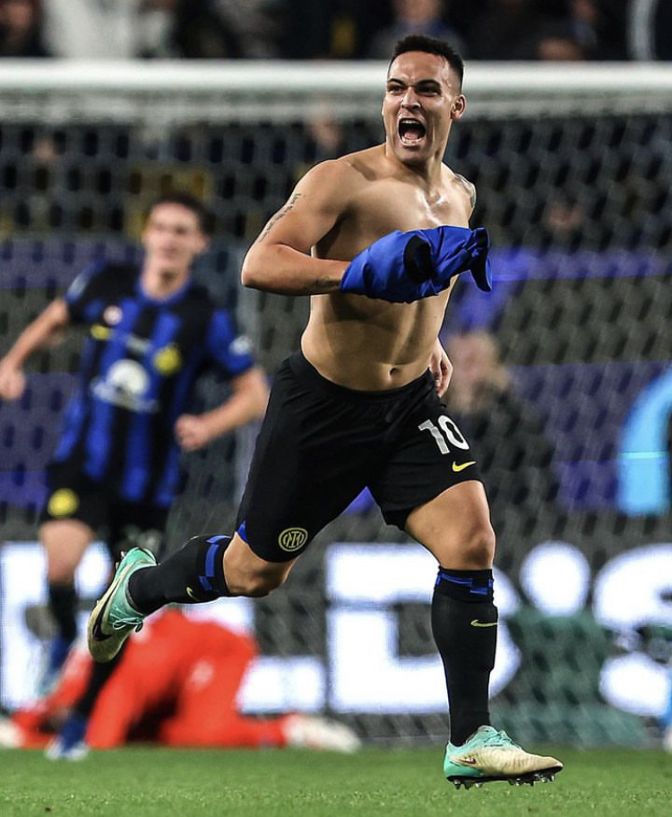 Calcio, finale di Supercoppa italiana: l'Inter batte il Napoli 1-0 e si laurea campione per la terza volta consecutiva