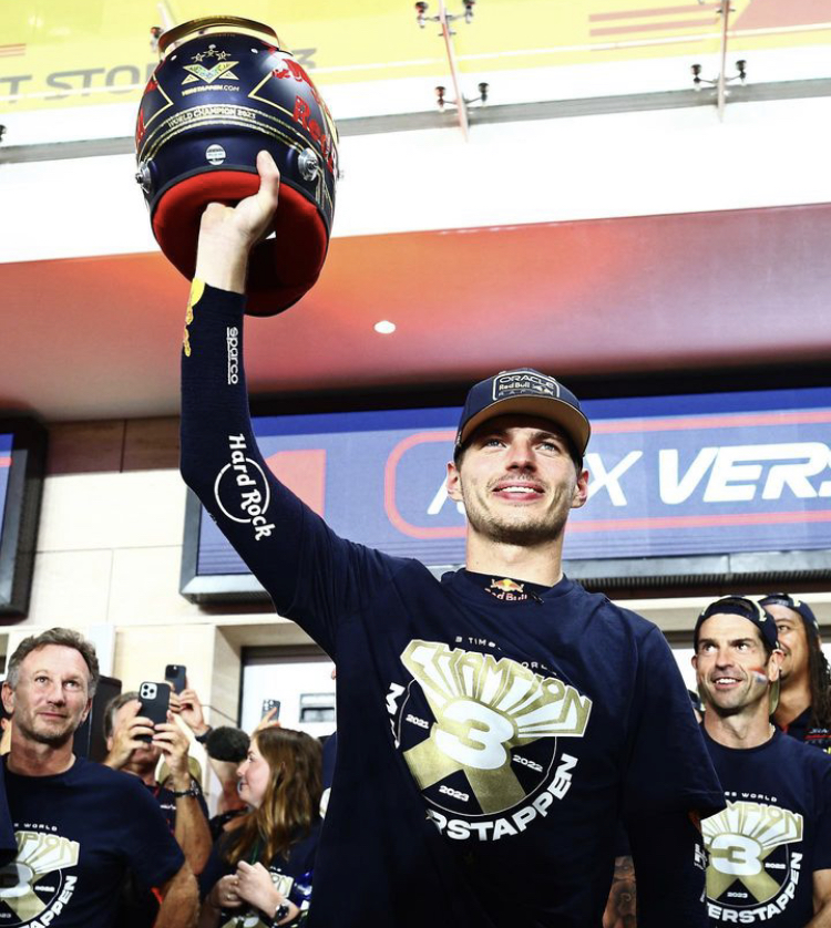 Fomula 1, Max Verstappen è Campione del Mondo per la terza volta consecutiva
