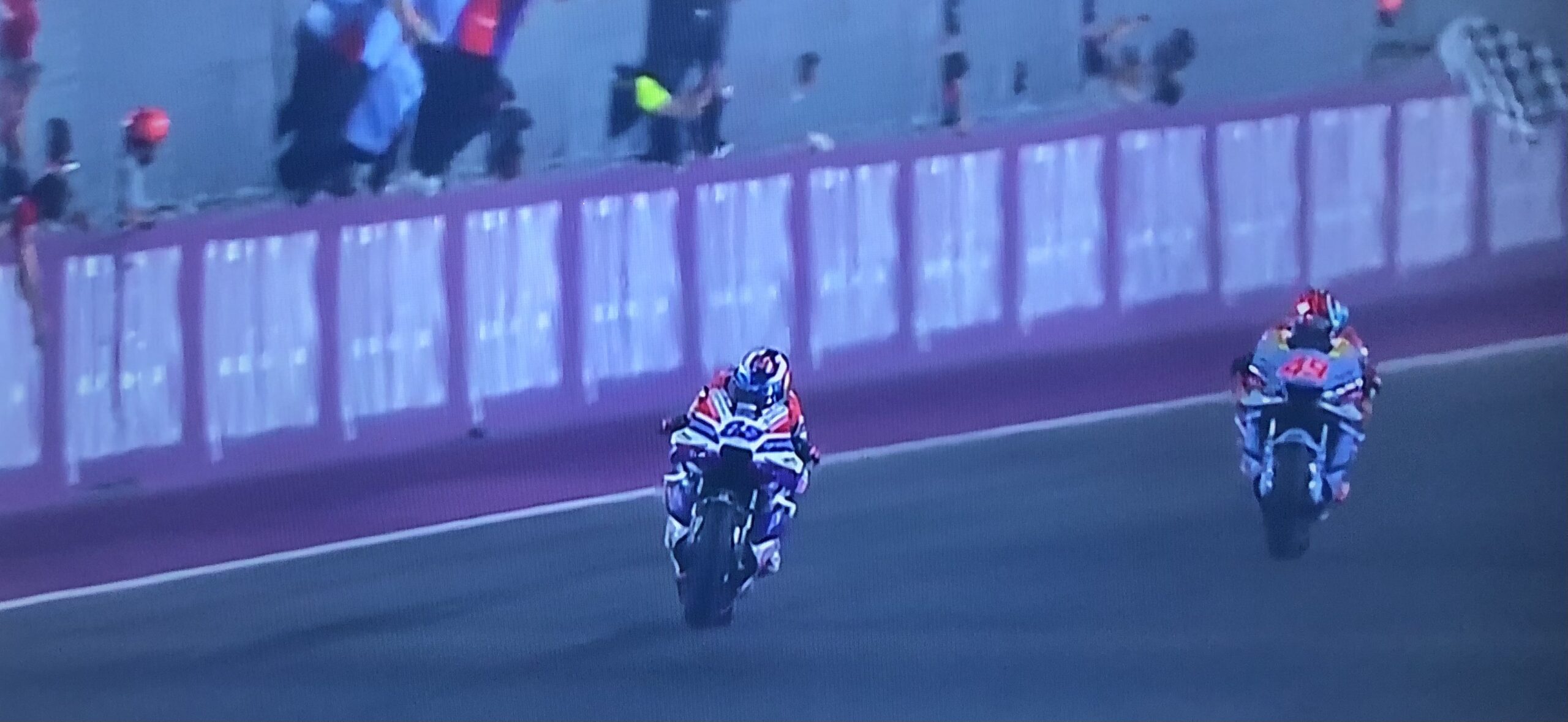 MotoGP, sprint race del Gran Premio di Qatar: vince Martin, 2° Di Giannantonio e 3° Marini