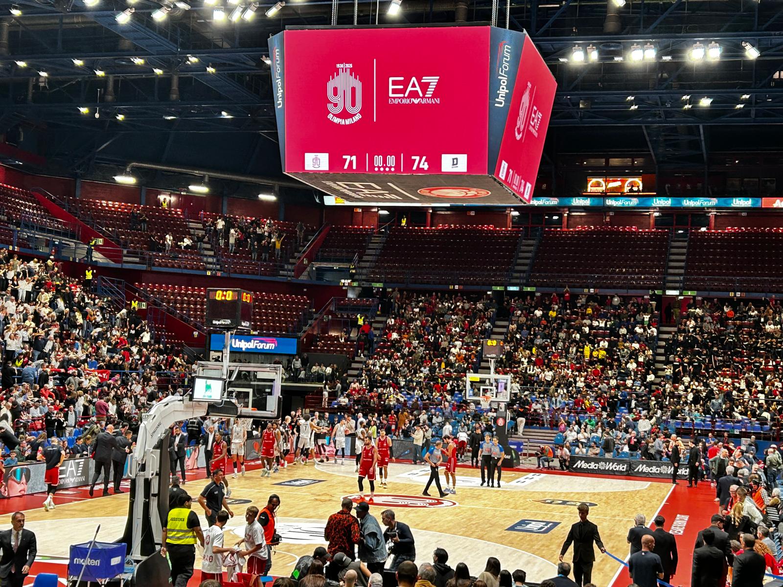 LBA, Olimpia Milano-Bertram Derthona 71-74, sconfitta alla 1ª giornata l’EA7, coach Messina: “Migliorare in difesa per avere più fiducia”