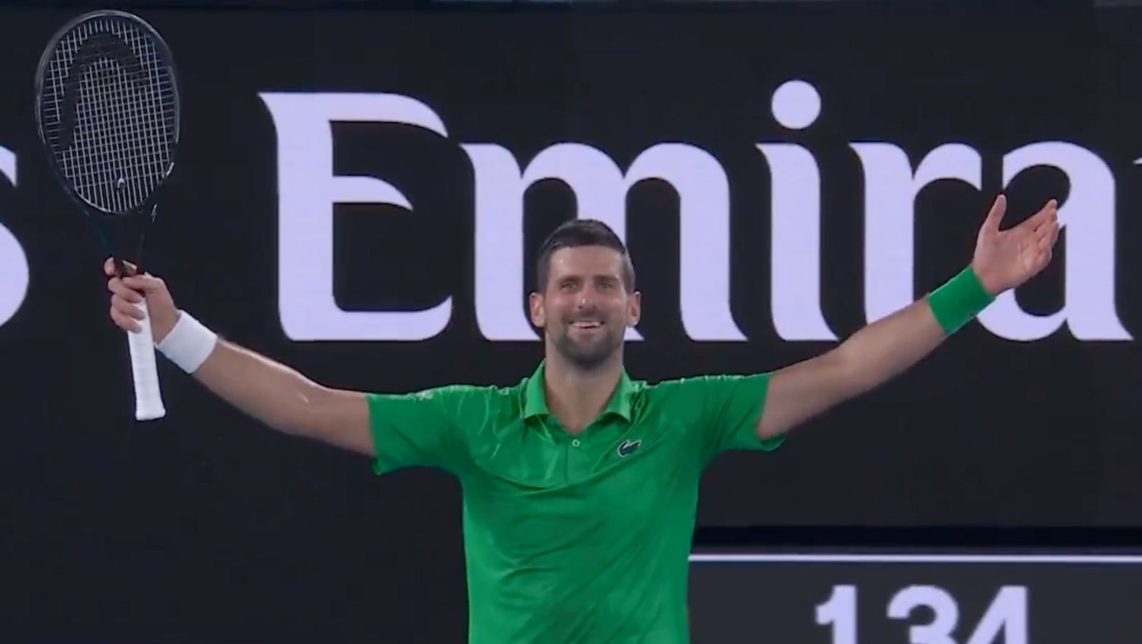 Australian Open, Djokovic batte Sinner in 5 set: 3-6/6-3/4-6/6-4/6-4, Novak sfiderà in finale Alcaraz